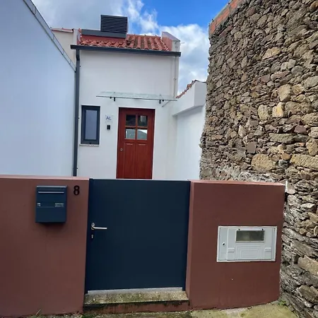 Casa Do Fiolhal In Douro Valley Castanheiro